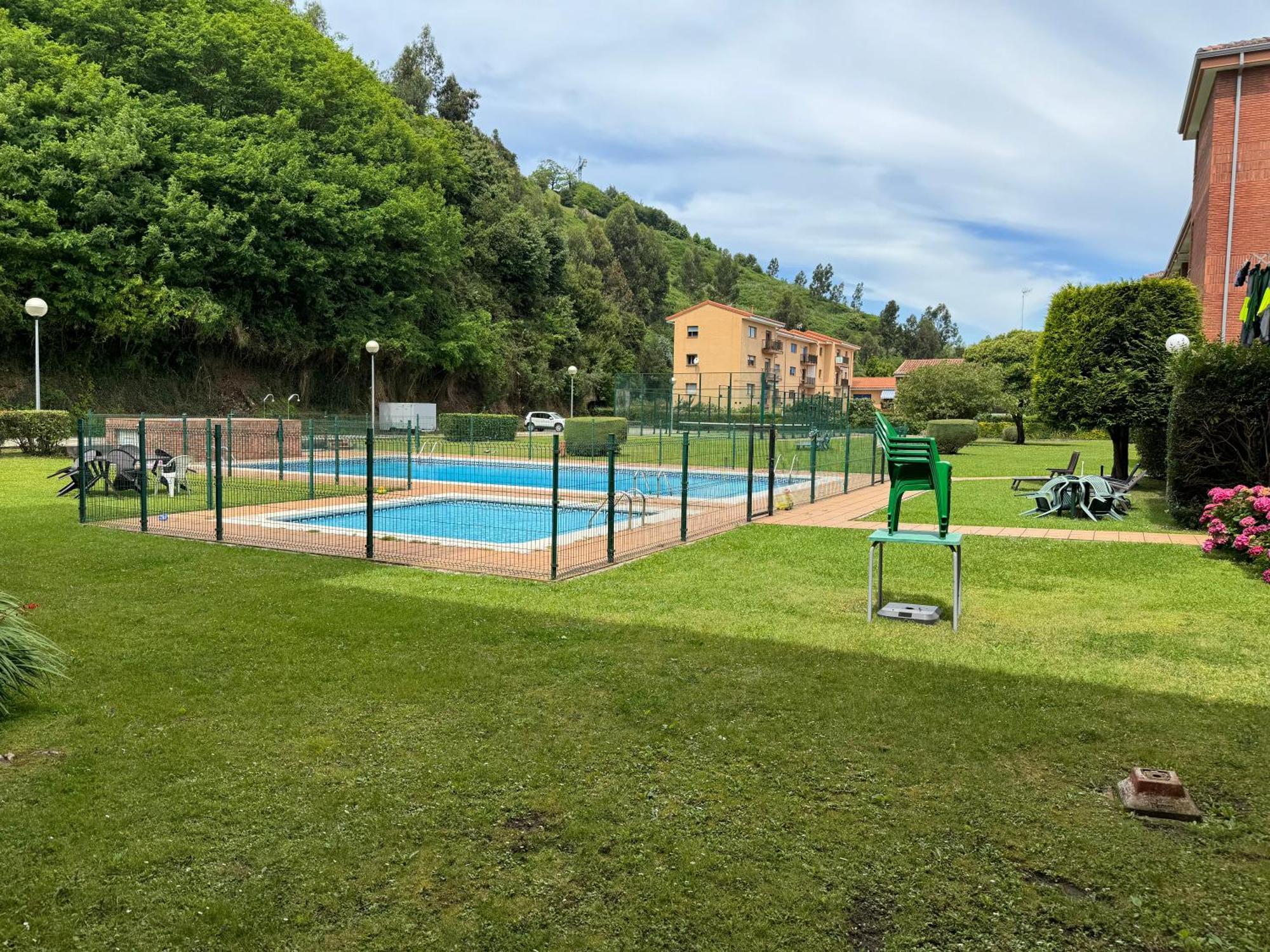 Appartement 2 Minutos De La Playa Con Piscina Y Garaje Suances